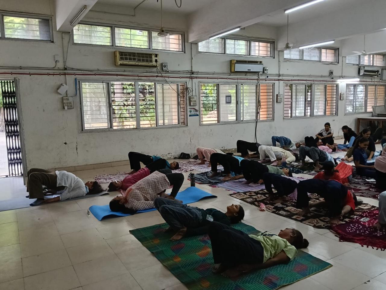 Yoga Day – Stretching